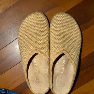 Rothy’s Casual Clog Women’s Size 8W – Pelican Raffia-Knit